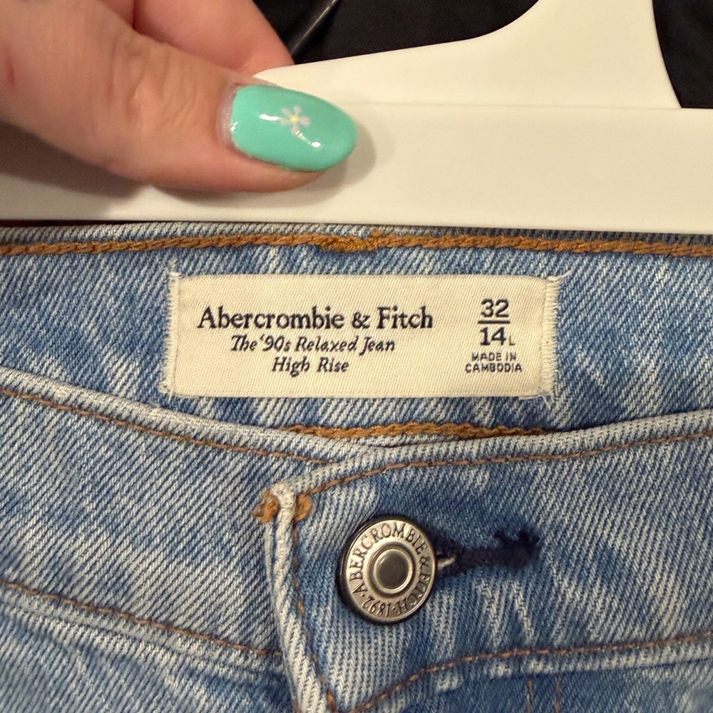 Abercrombie & Fitch Light Blue Straight-Leg Jeans - Picture 4 of 4